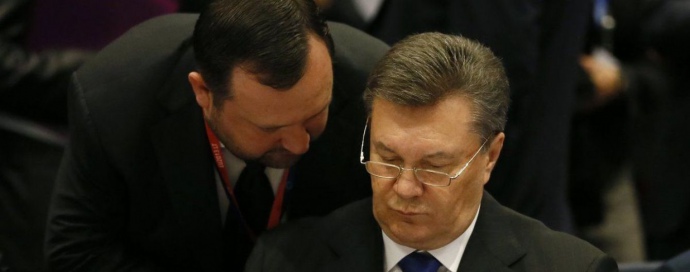 По данным ГПУ, заниматься сделкой Янукович поручил Арбузову, который должен был организовать схему присвоения, вывода и распределения средств между участниками